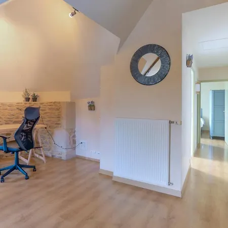 Tour Des Alleux - Maison De Maitre Pour 6 *